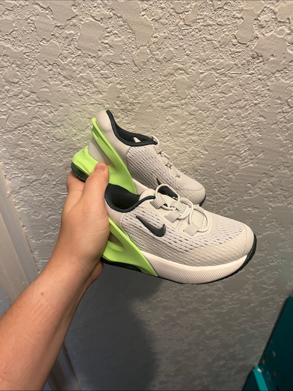 Nike Air Max 270 GO sneakers size 5C